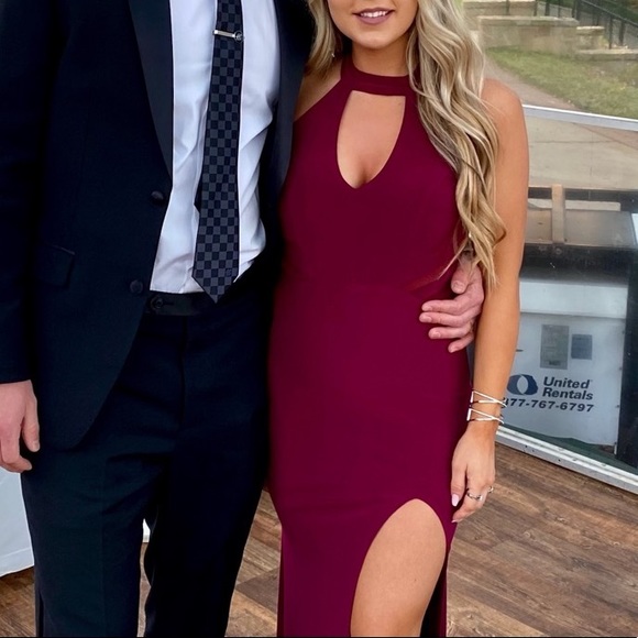 Formal dress - Picture 2 of 2